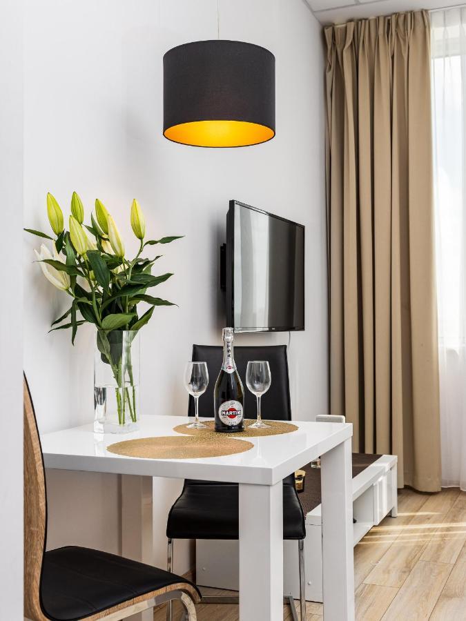 Varsovla Apartments ภายนอก รูปภาพ